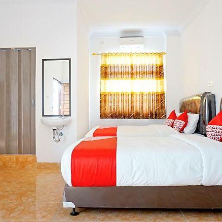 OYO 694 Khasanah Residence Pekanbaru Bagian luar foto