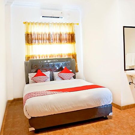 OYO 694 Khasanah Residence Pekanbaru Bagian luar foto