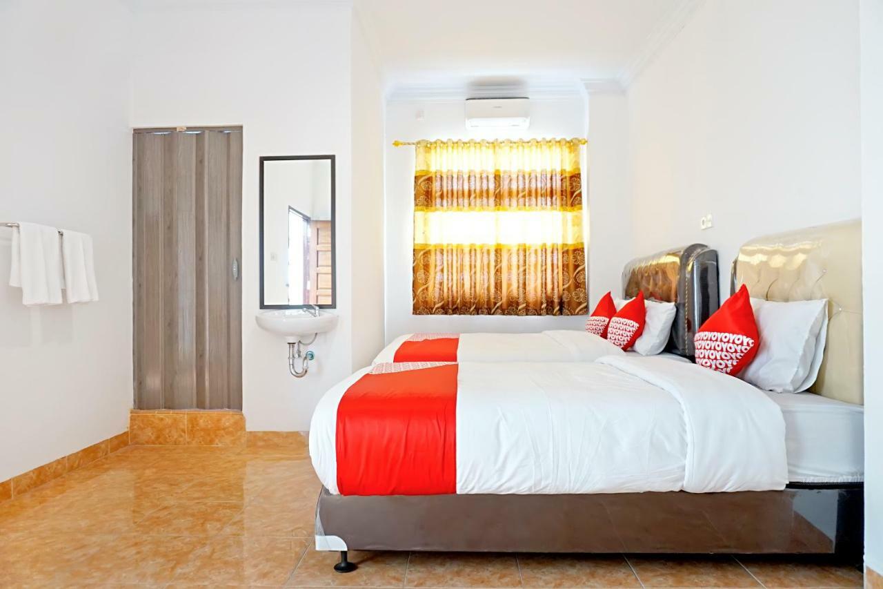 OYO 694 Khasanah Residence Pekanbaru Bagian luar foto