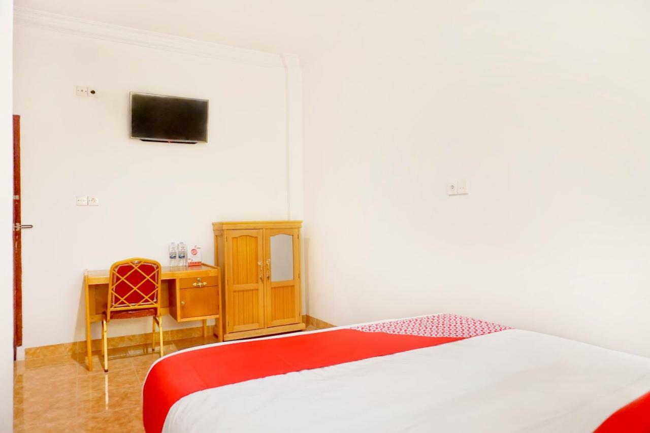 OYO 694 Khasanah Residence Pekanbaru Bagian luar foto