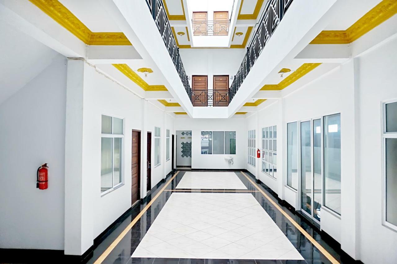 OYO 694 Khasanah Residence Pekanbaru Bagian luar foto
