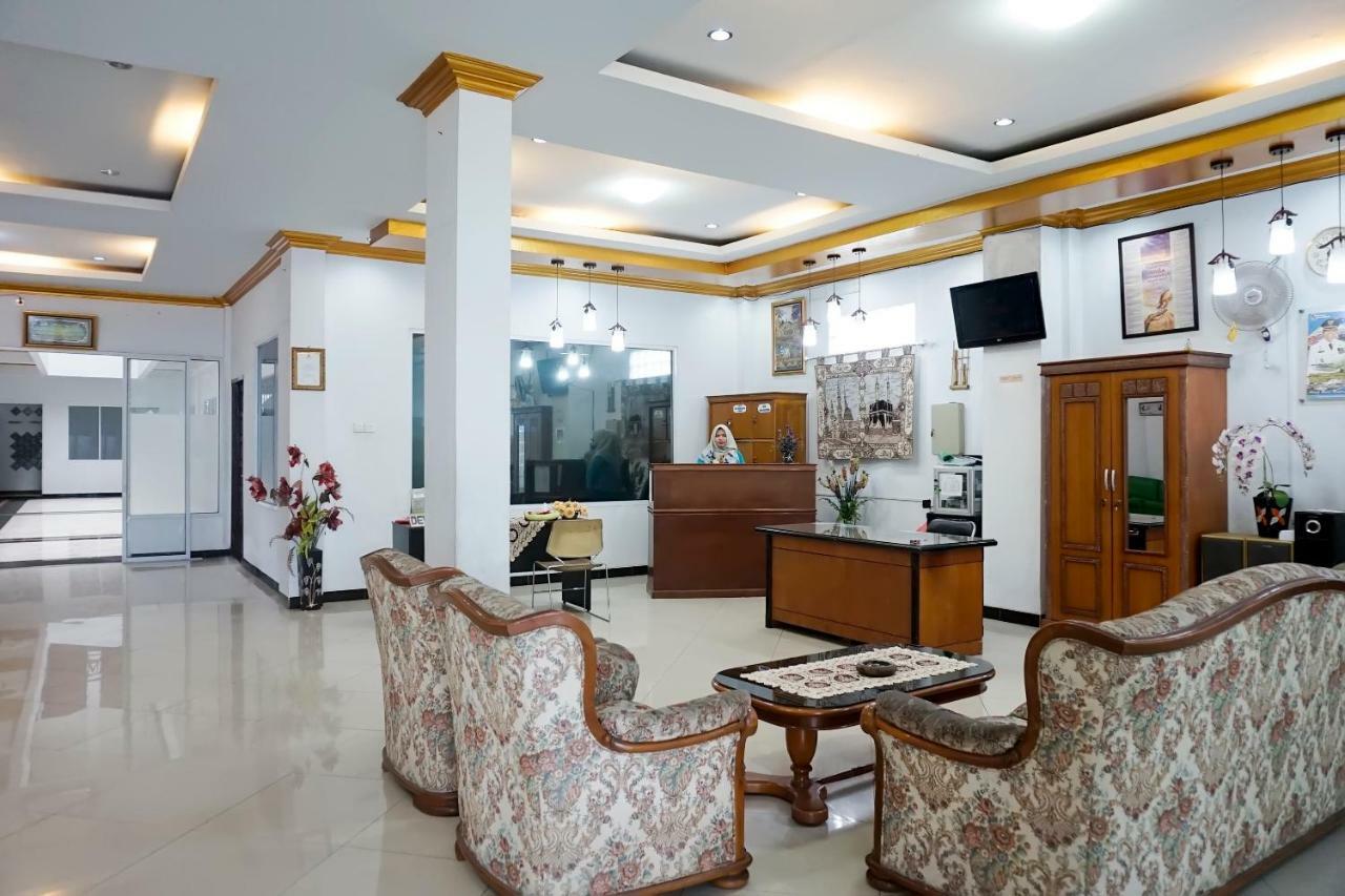OYO 694 Khasanah Residence Pekanbaru Bagian luar foto