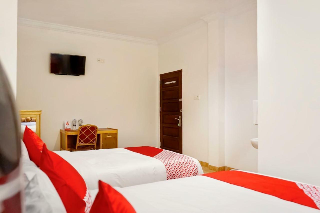 OYO 694 Khasanah Residence Pekanbaru Bagian luar foto