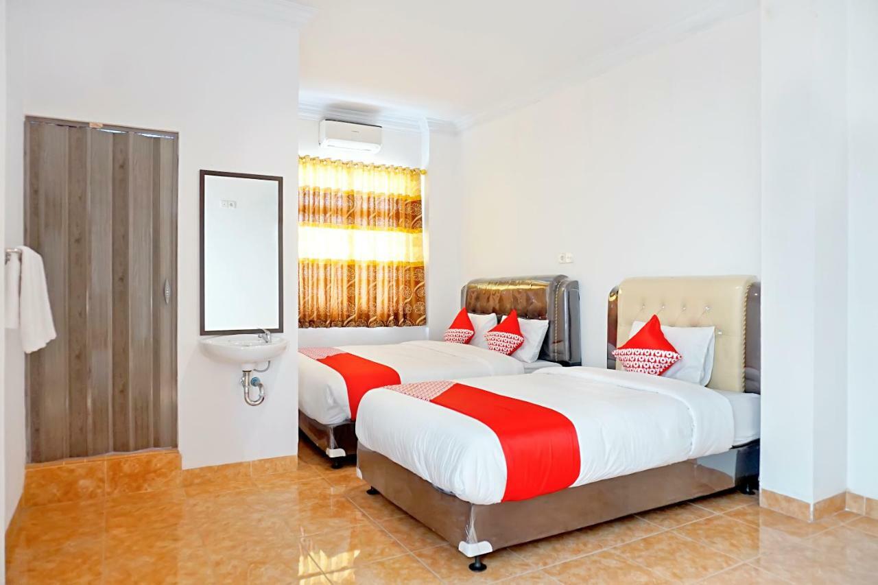 OYO 694 Khasanah Residence Pekanbaru Bagian luar foto