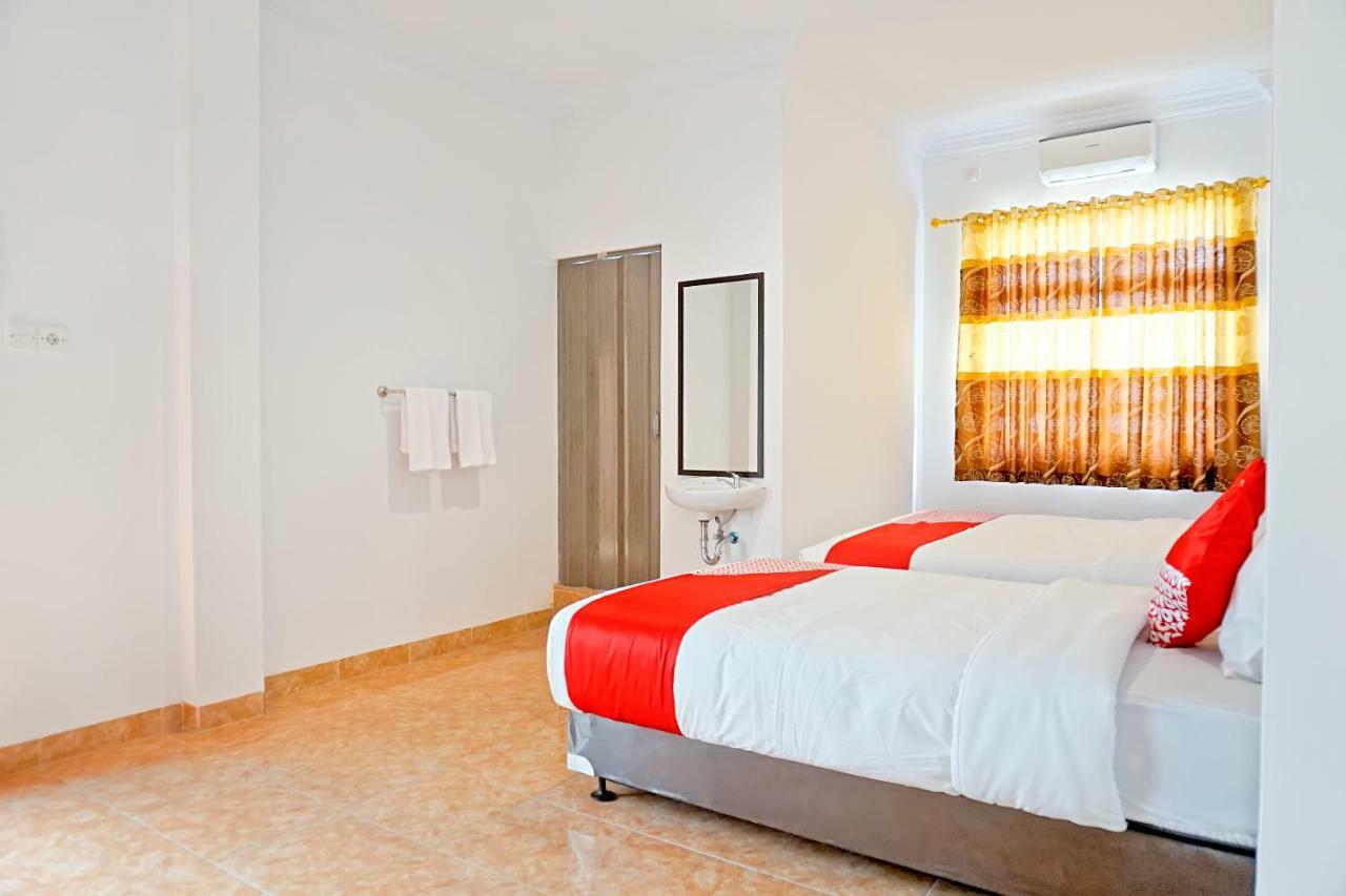 OYO 694 Khasanah Residence Pekanbaru Bagian luar foto