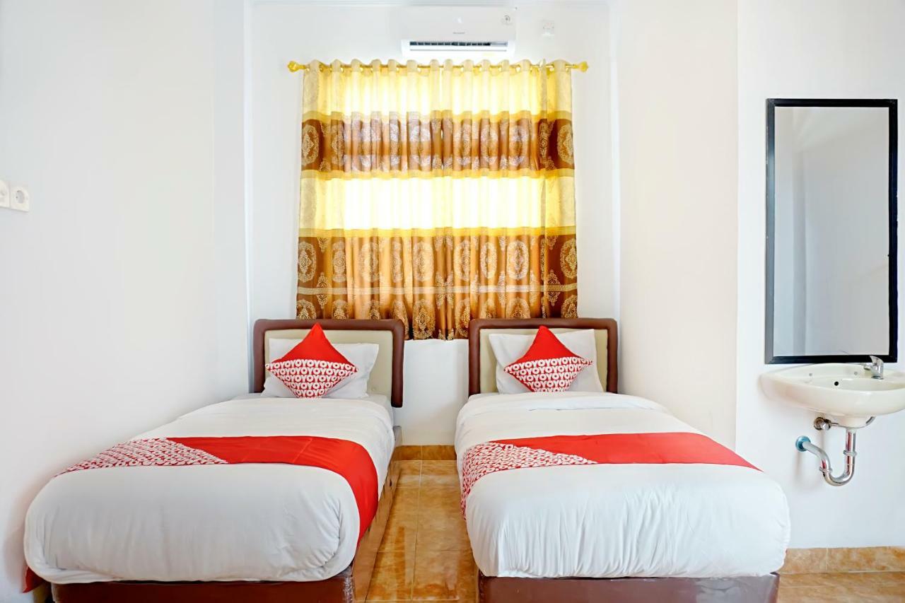 OYO 694 Khasanah Residence Pekanbaru Bagian luar foto